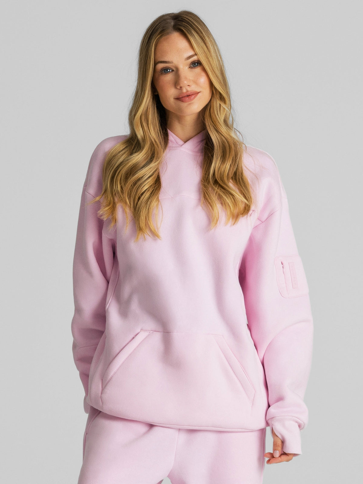 Explorer Travel Hoodie – Mega