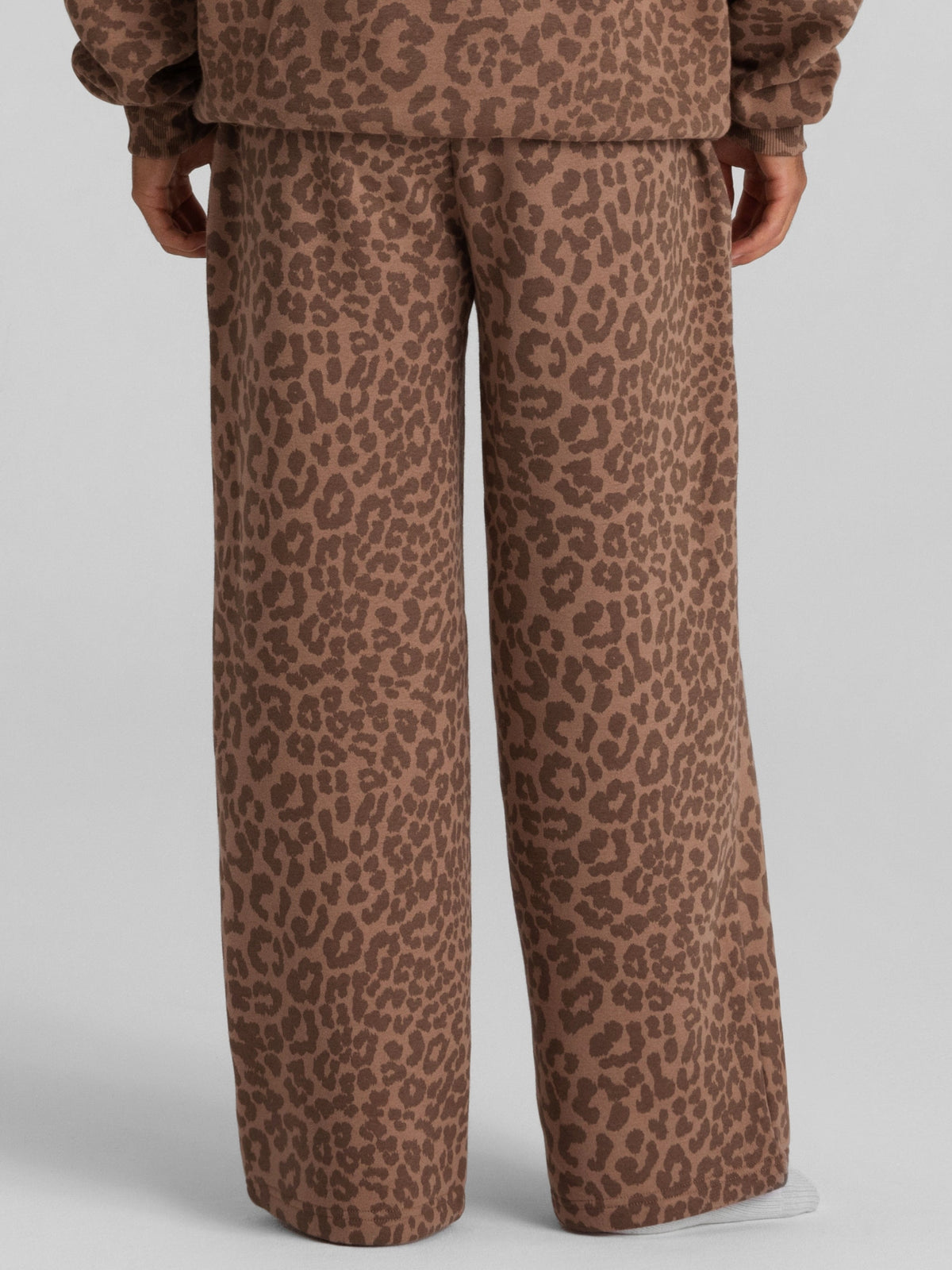 Signature Straight Leg Sweatpants