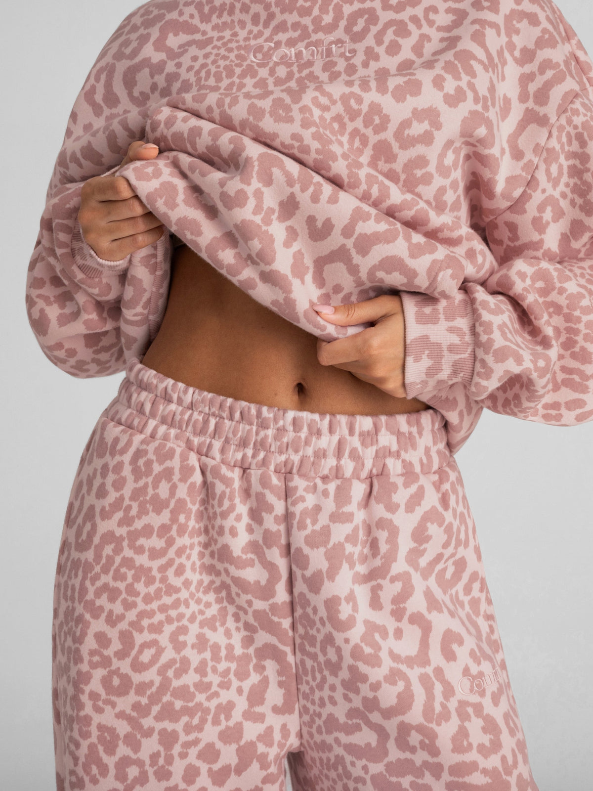 Signature Straight Leg Sweatpants