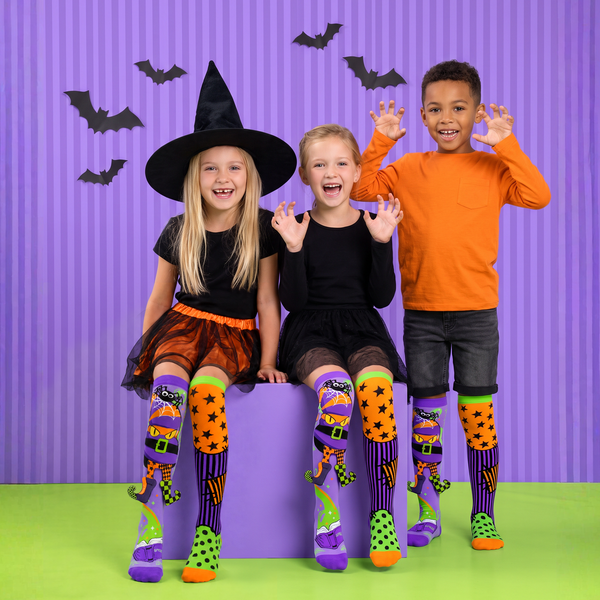 WITCH HAT SOCKS