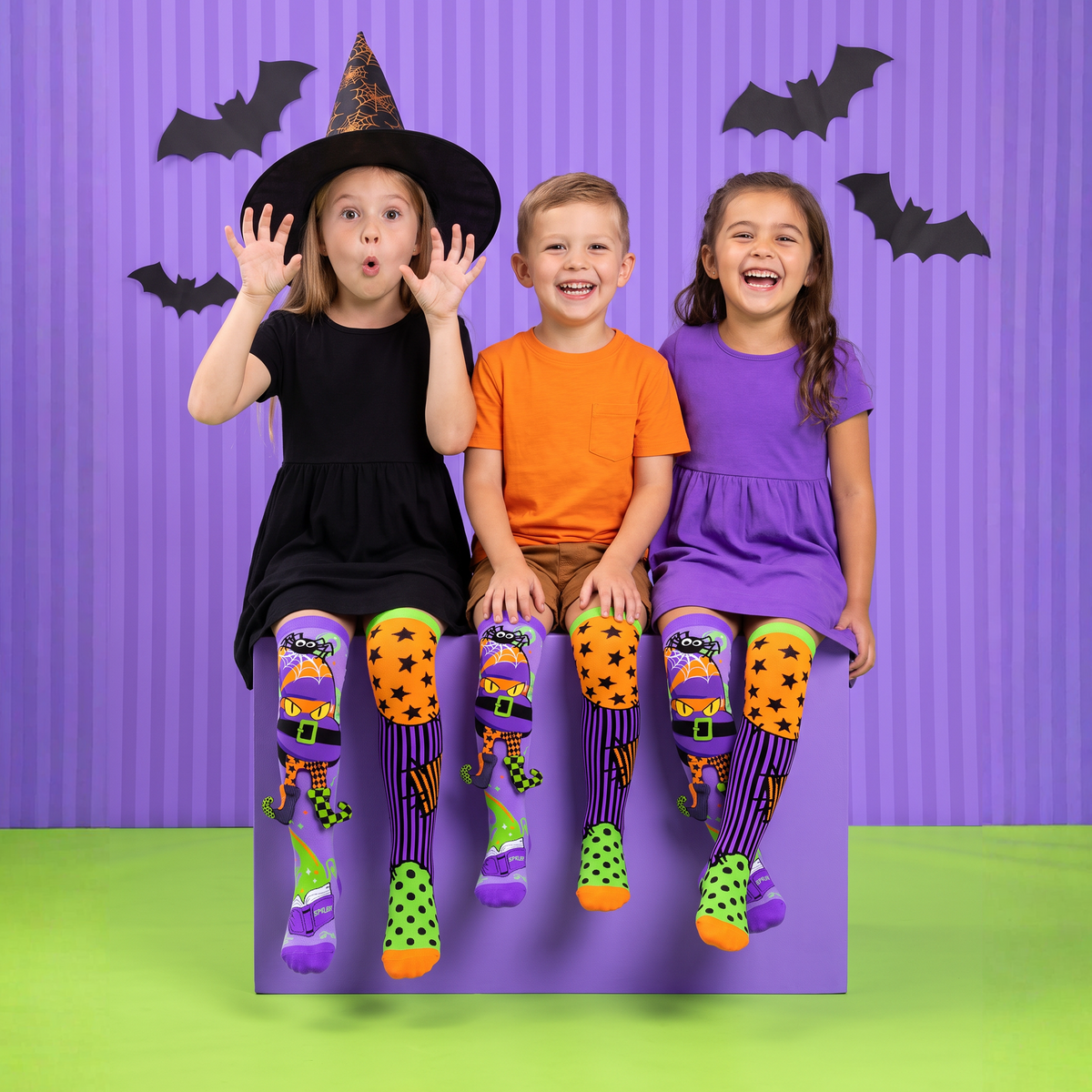WITCH HAT SOCKS